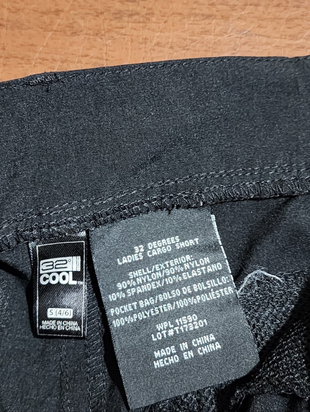 32 Degrees Black Women's Cargo Shorts - Picture 7 of 10